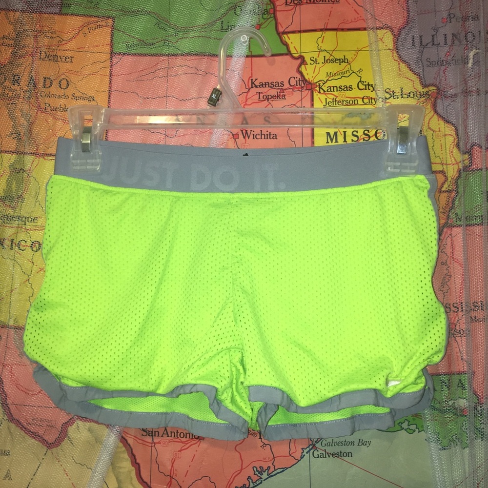 ✨Soft Nike running shorts ✨